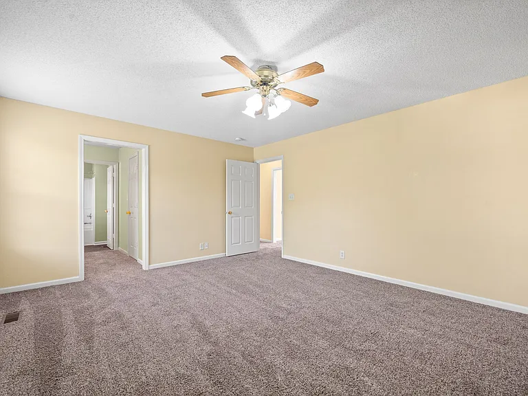 3404 Dresden Way — Photo 17