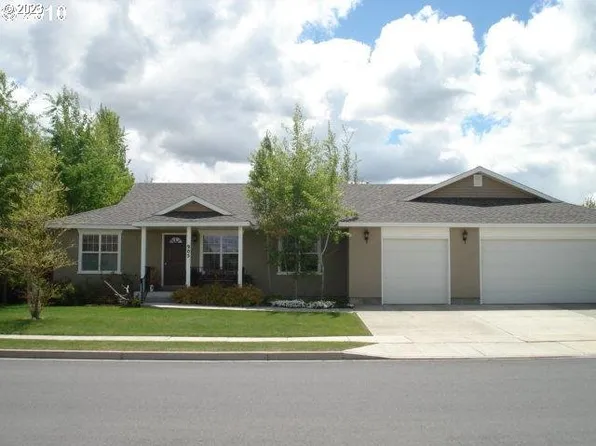 905 F St, Baker City, OR 97814