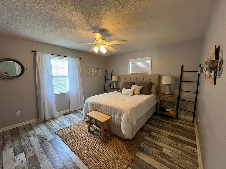 526 Muscadine Dr — Photo 9
