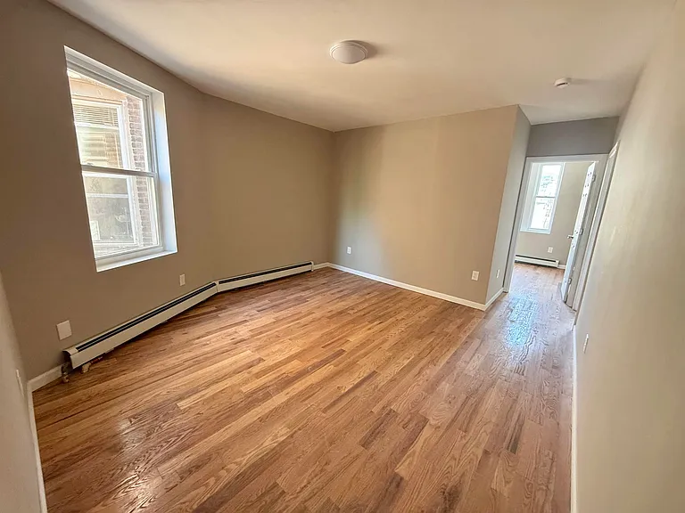 65 Hopkins Ave — Photo 5