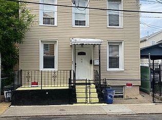 11 Scott St, Newark, NJ 07102
