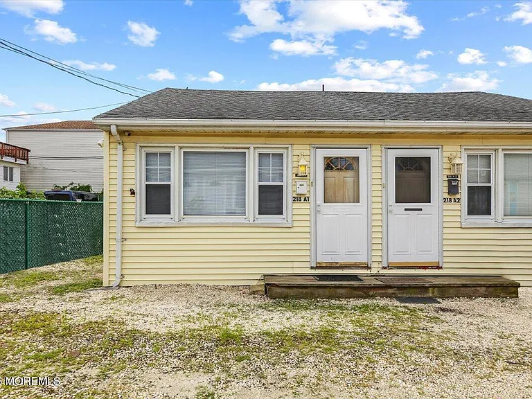 218 Limroth Row #A1 — Photo 4