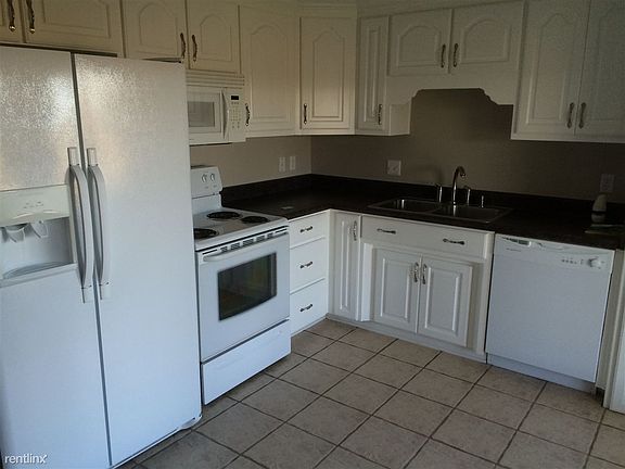 Shady Oaks Duplex Kitchen