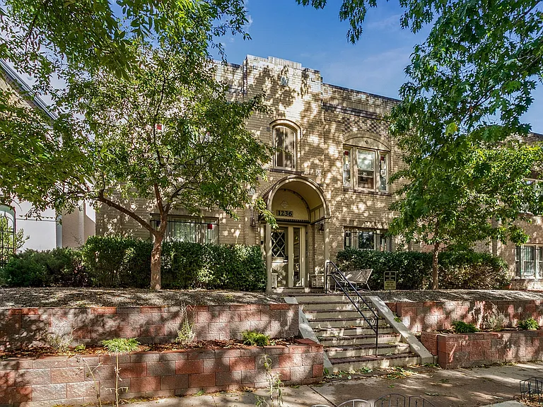 1236 Marion — Photo 8