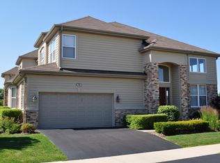 742 Sarah Ln, Northbrook, IL 60062