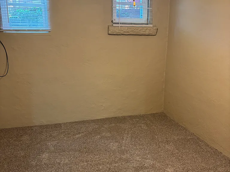 725 N Corona St #6 — Photo 9