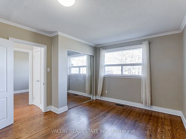 118 Dorcot Ave #MAIN — Photo 16