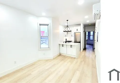 169 Thomas St #3R — Photo 8