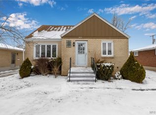 192 Diane Dr, Buffalo, NY 14225