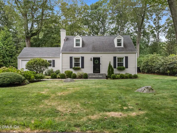 170 Woodbury Ave, Stamford, CT 06907