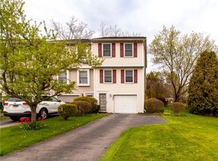 3237 Pintail Vw, Walworth, NY 14568