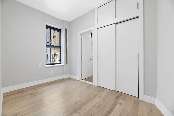 Rented by REAL New York | media 30