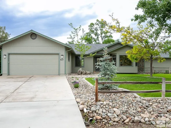 621 Stallion Ct, Gardnerville, NV 89410