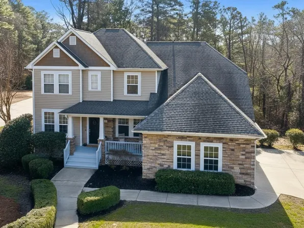 829 Highwater Pl, Fuquay Varina, NC 27526