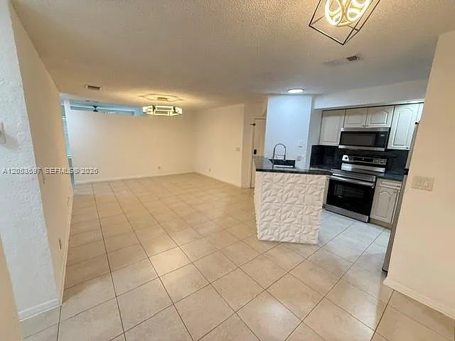 3410 Pinewalk Dr N #818 — Photo 12