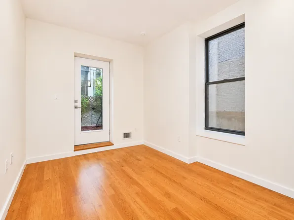 662 Park Place image 1 of 12