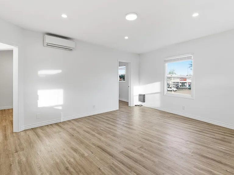 1313 Pico Blvd — Photo 8