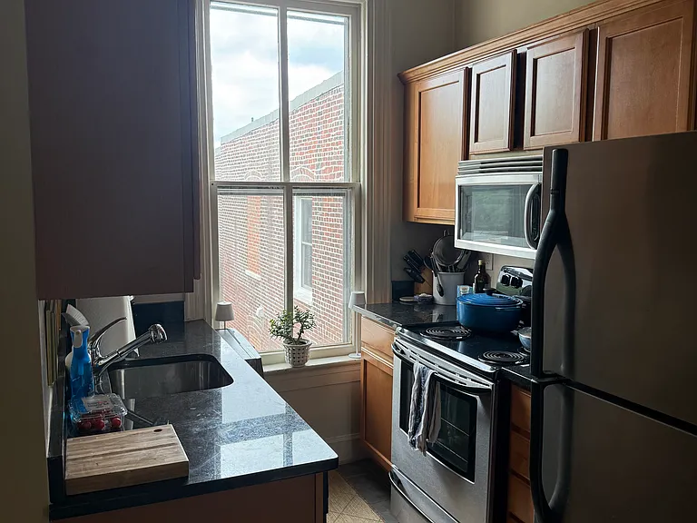 304 E Capitol St NE #4 — Photo 9