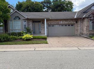 1574 Richmond St #6, London, ON N6G 5H7