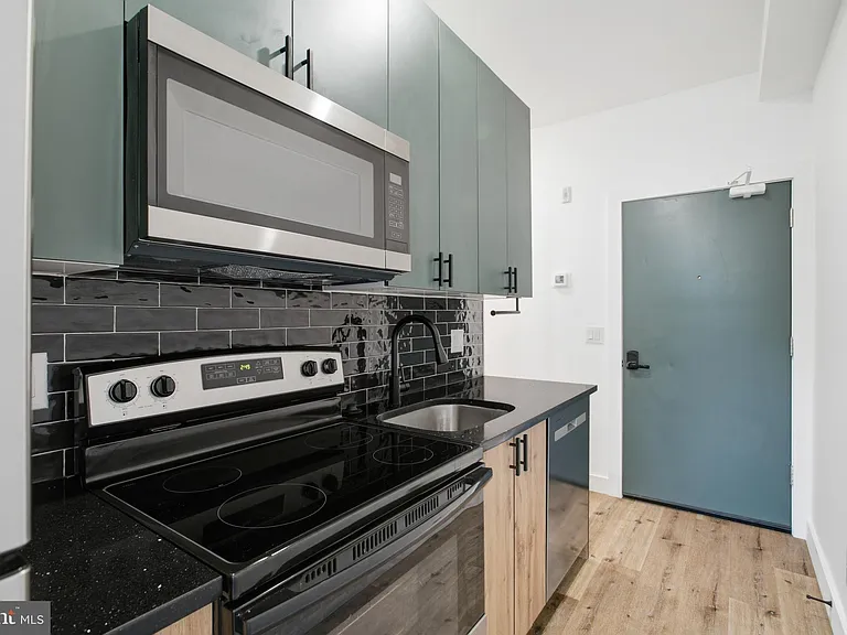 4243 Mantua Ave #2 — Photo 2