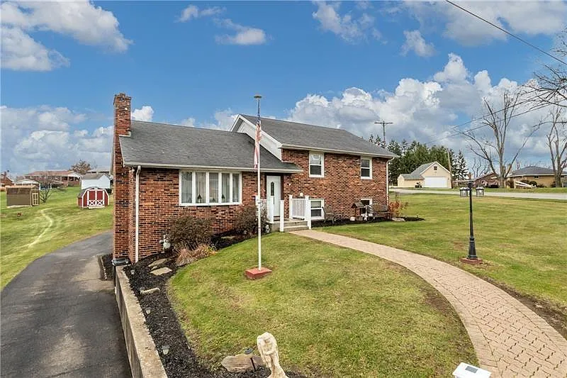 155 Gourley Ln photo 1