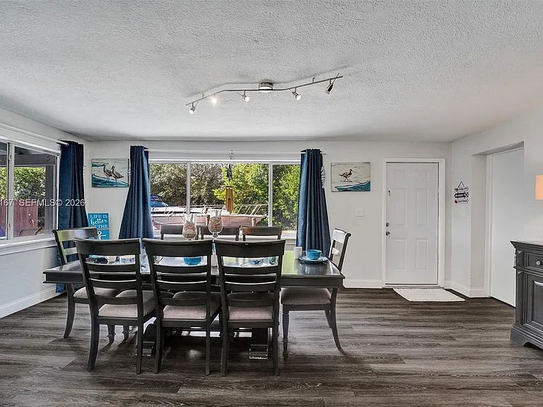 3730 SW 47th Ct — Photo 35