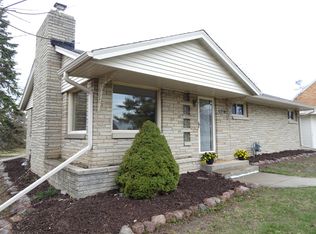 4619 S Kansas Ave, Saint Francis, WI 53235