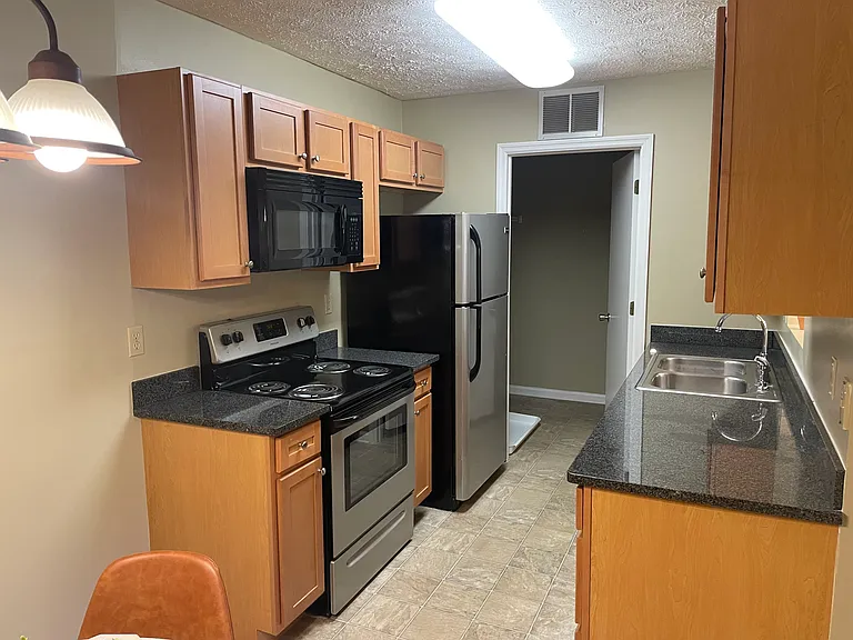 Fox Lake Apartment Homes — Photo 47