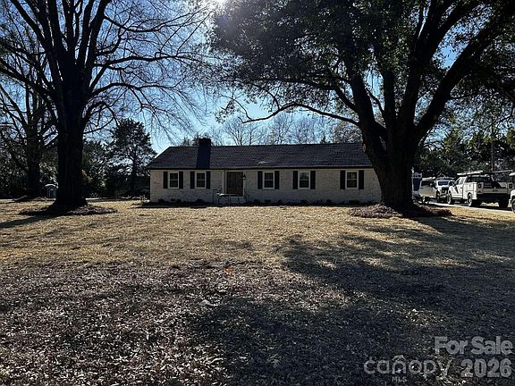 3rd image of 1108 Evans Mill Rd