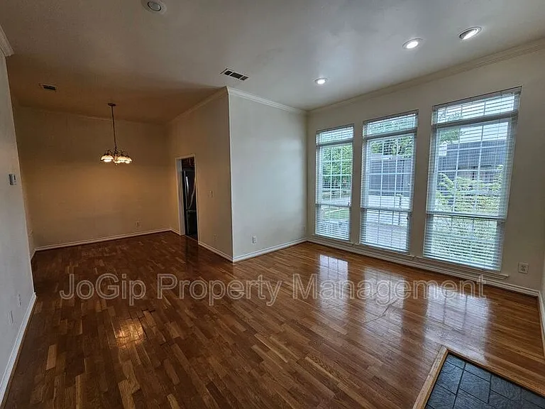 4106 Newton Ave #102 — Photo 9