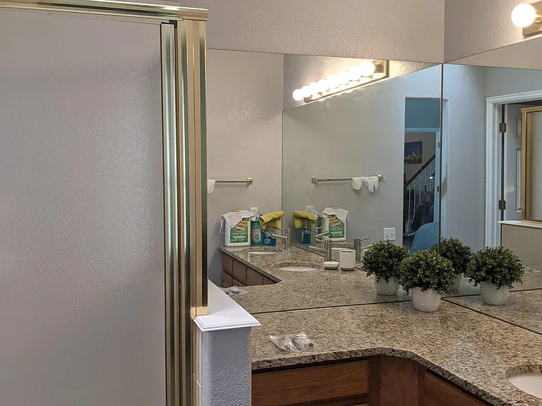 Walk in shower Primary bedroom ensuite bathroom