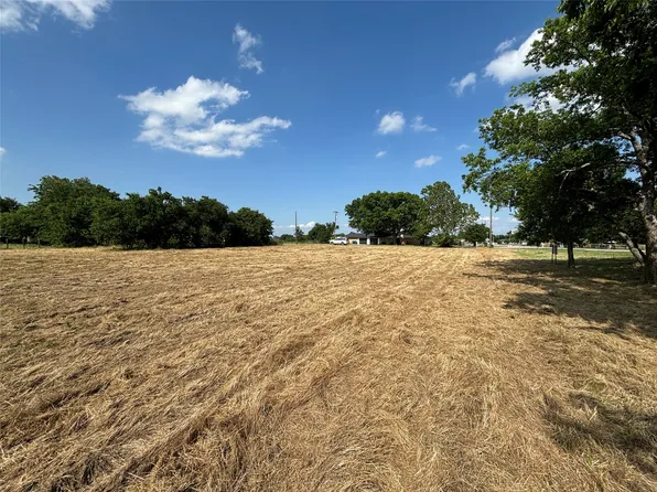101/103 Gibson Ln, Valley View, TX 76272