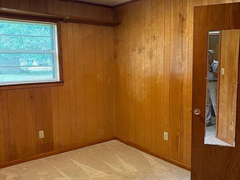 207 Courtland Cir — Photo 12