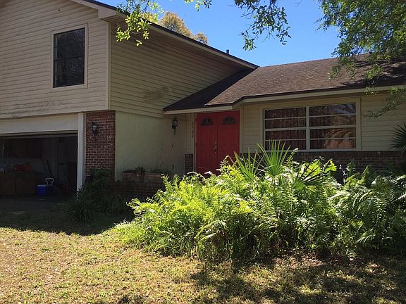 2nd image of 5508 Blue Jay Ln