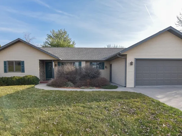 1508 Brentwood Ter, Marshalltown, IA 50158
