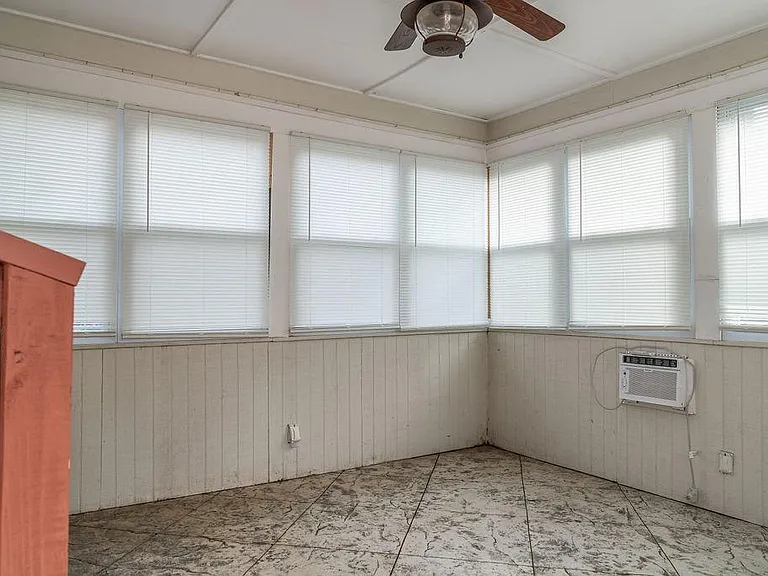 2331 Robin Ln SE — Photo 28