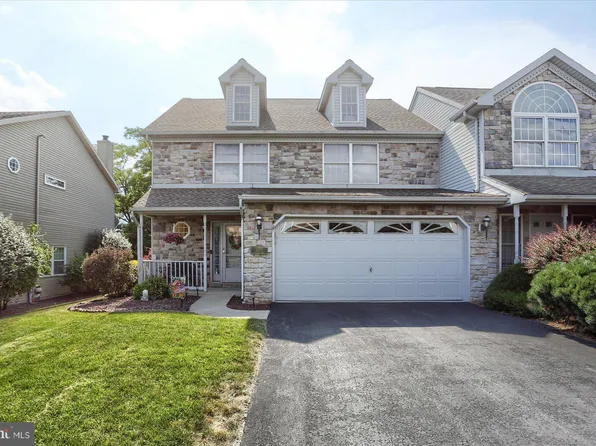 2865 Oakwood Dr, Harrisburg, PA 17110