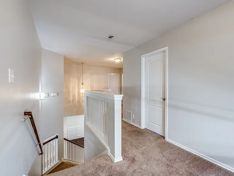 15834 Redwoods Mnr — Photo 19