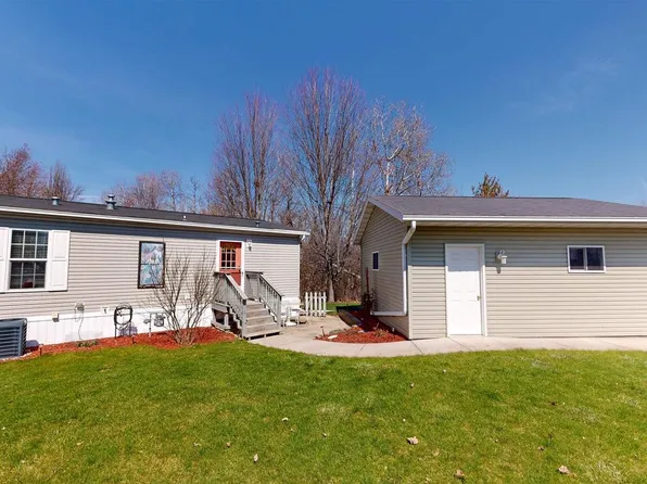 897 East Lake Street #115, Lake Mills, WI 53551