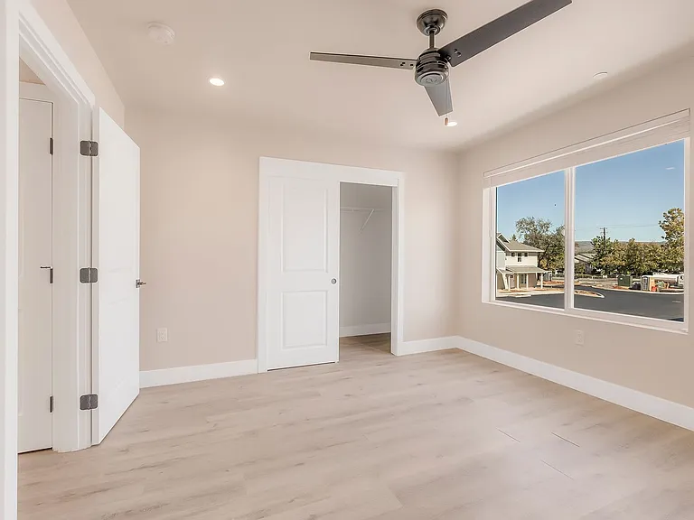 2501 Floral Ave — Photo 11