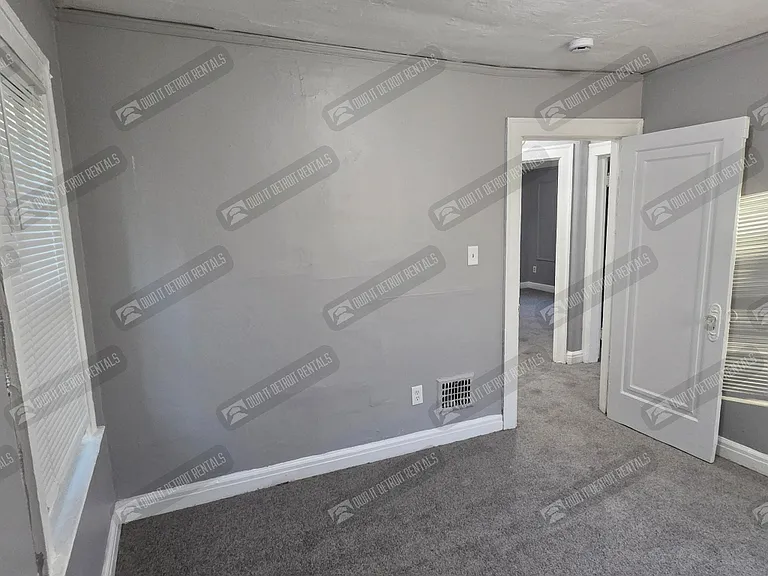 14602 Winthrop St #2 — Photo 12