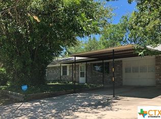 904 Georgetown Rd, Lampasas, TX 76550