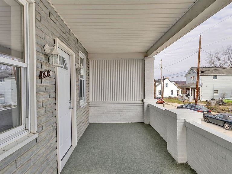 Listing photo 4