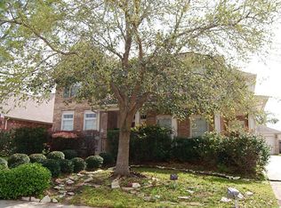 1923 Country Club Cove Dr, Baytown, TX 77521