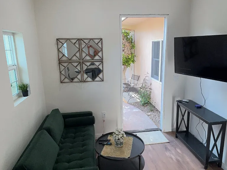 9747 Canyon Country Ln #B — Photo 2