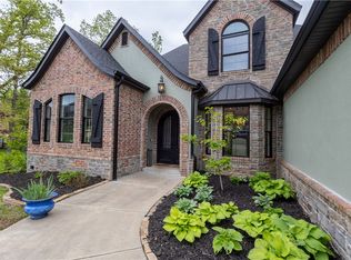 1602 NE Chapel Hill Dr, Bentonville, AR 72712