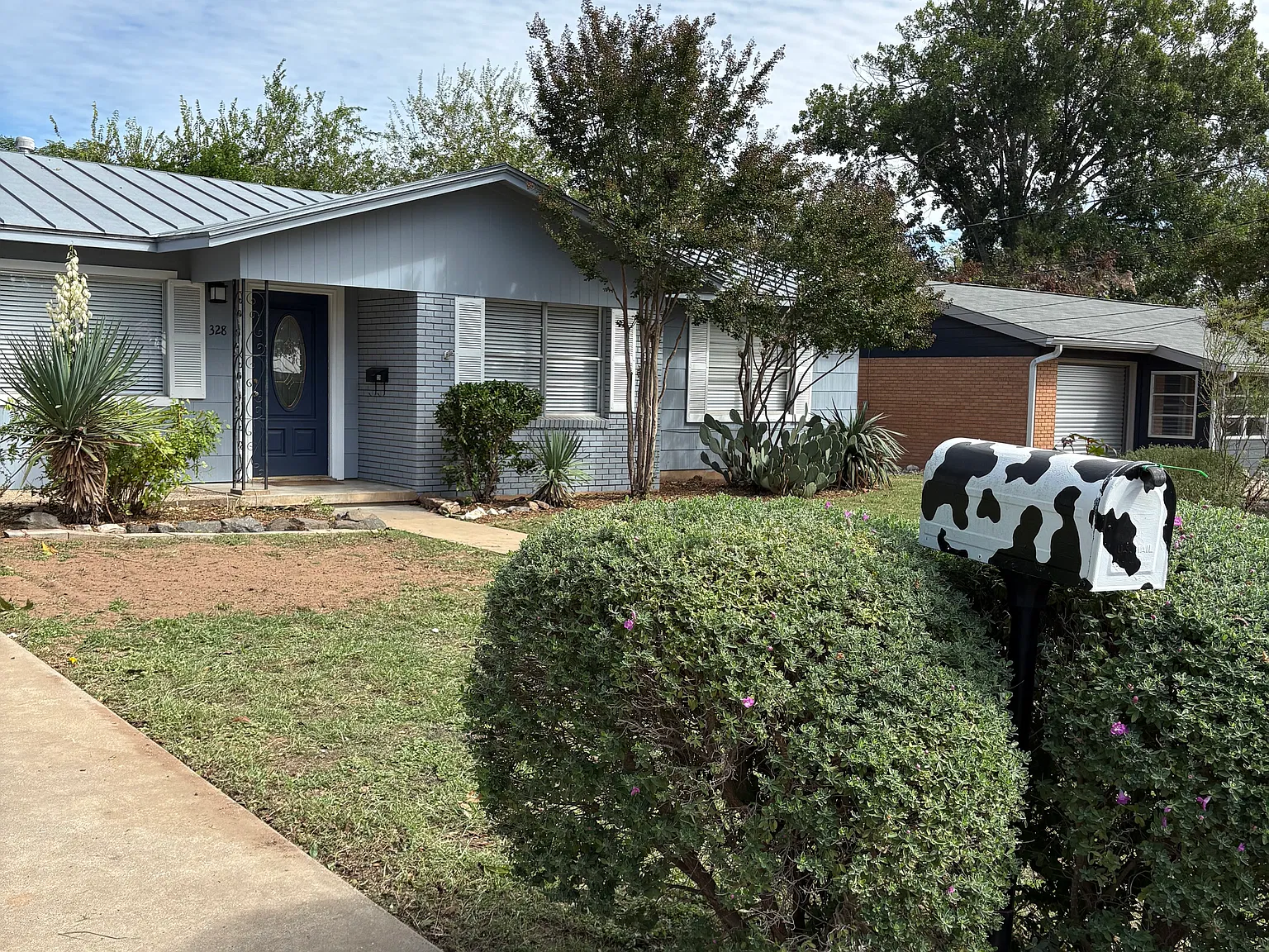 3 bed, 1200 sqft, $1,600 — Photo 2