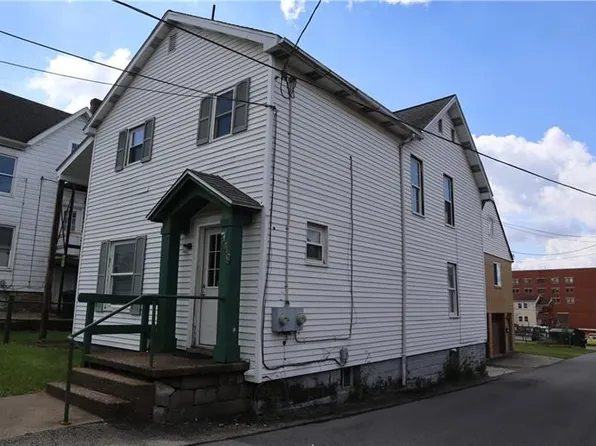 718 School St, Indiana, PA 15701