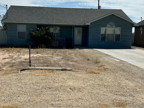 2106 Iris St, Carlsbad, NM 88220