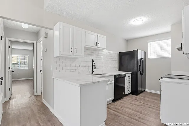 9855 Meadow Way — Photo 12